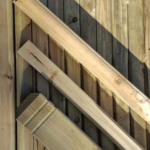 Decking Patrice Newel 82x1250mm UC3
